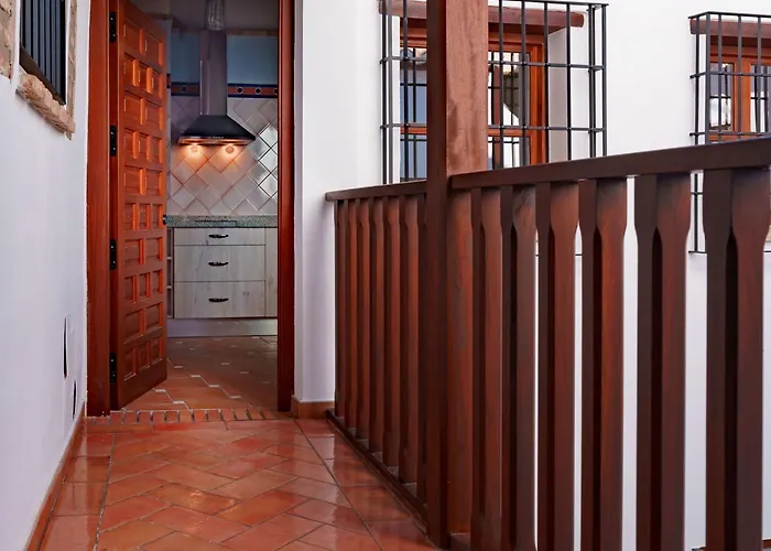 Casa De Columnas 4*