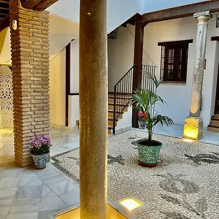 Casa De Columnas *