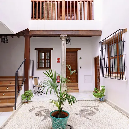 Casa De Columnas Апарт-отель Гранада