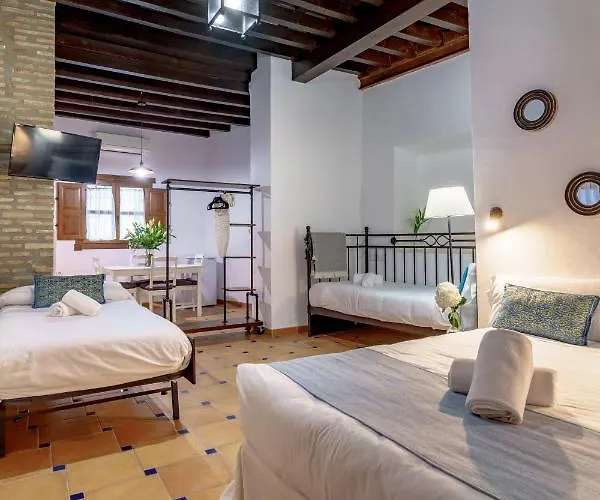 Casa De Columnas 4*