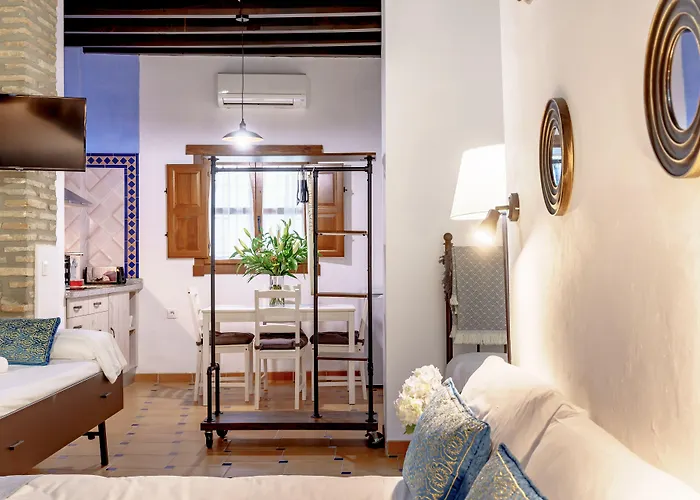 Casa De Columnas 4*